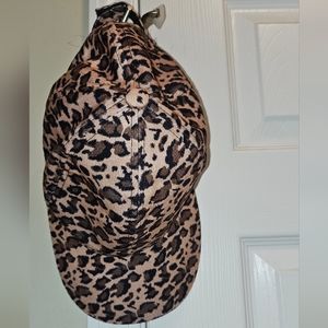 Ladies Leopard Hat